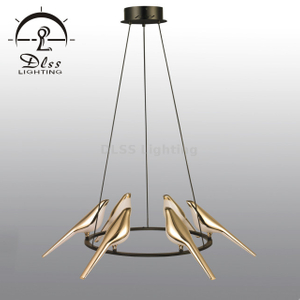 Art Deco 6 Birds LED ثريا قابلة للدوران على شكل طيور ذهبية لامعة على ثريا دائرية Dia650mm